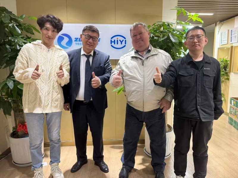 Ag leathnú isteach i Margadh na hÁise Láir, thug Custaiméirí Kazakhstani cuairt ar Zetron Technology chun Todhchaí Nua do Shábháilteacht Gáis a Iniúchadh